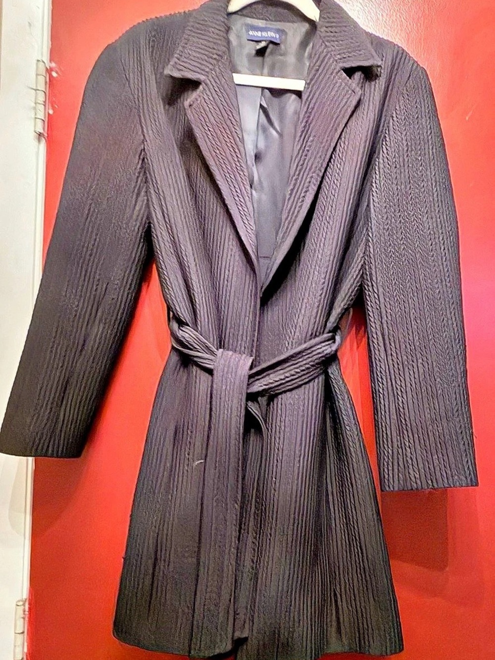 Anne Klein Belted Textured Coat in Black Size Medium Like New